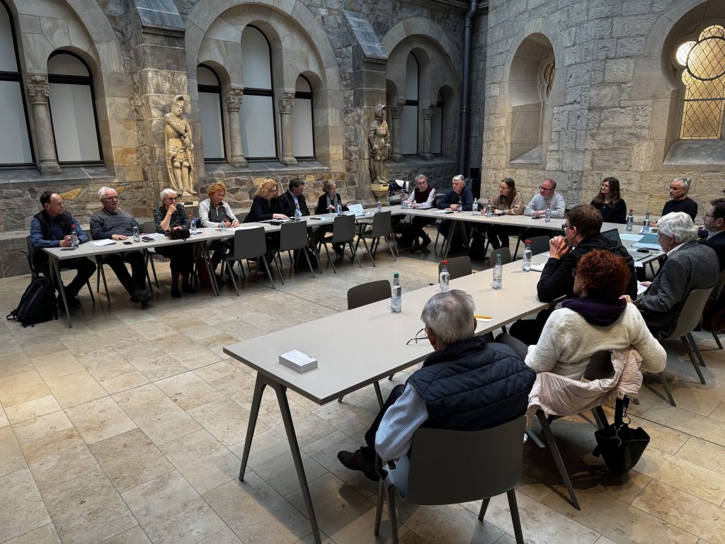 Jury und Verein beschließen die weitere Projektarbeit mit Jan Witte-Kropius